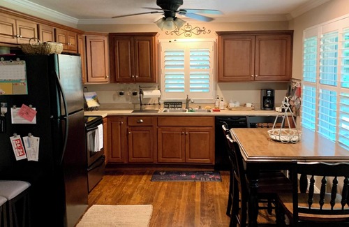 Unaka Cabin | 3 LITTLE BEARS DEN AT BEAR PAWnGREAT FAMILY VACATION HOME. EVERYTHING YOU NEED