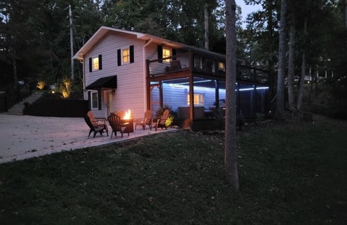Unaka Cabin | 3 LITTLE BEARS DEN AT BEAR PAWnGREAT FAMILY VACATION HOME. EVERYTHING YOU NEED