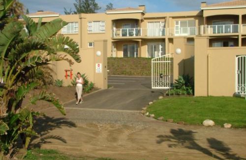 Hibberdene Apartment | 3 Marina Palms, Woodgrange-on-sea
