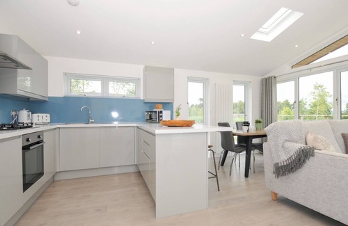 Dobwalls Cottage | 3 MEADOW RETREAT, pet friendly, country holiday cottage in Dobwalls