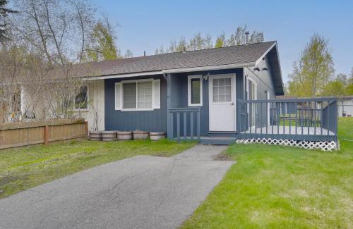Abbott Loop House | 3 Mi to Alaska Zoo Family Home in Anchorage!