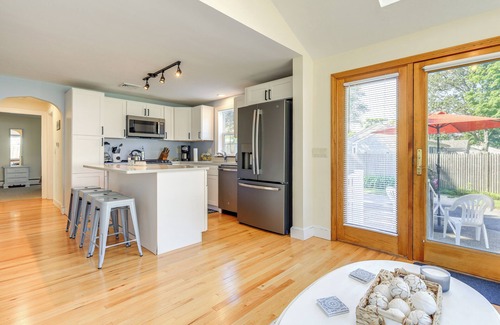 South Yarmouth House | 3 Mi to Beaches: South Yarmouth Gem w/Game Room