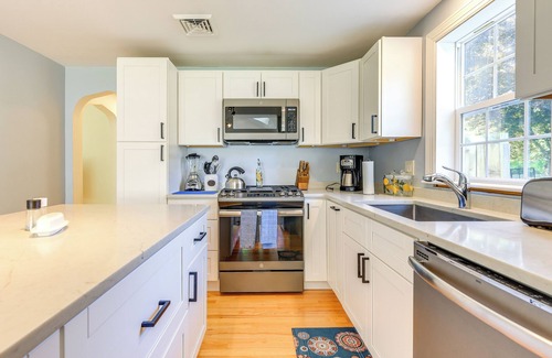 South Yarmouth House | 3 Mi to Beaches: South Yarmouth Gem w/Game Room