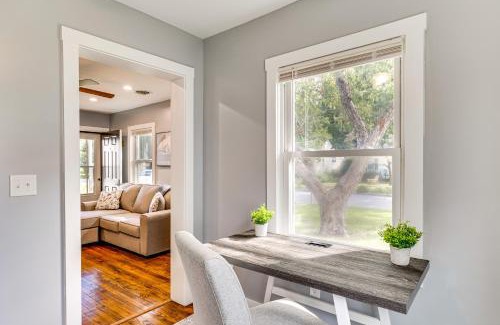Jacksonville House | 3 Mi to Camp Lejeune Home with Fire Pit and Grill!