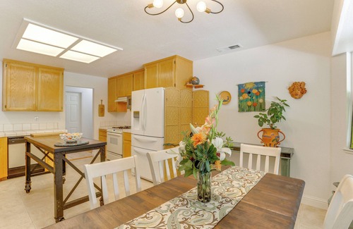 Chico House | ~ 3 Mi to Dtwn & Chico State: NorCal Escape!