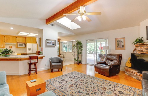 Chico House | ~ 3 Mi to Dtwn & Chico State: NorCal Escape!