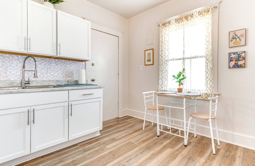Indianapolis House | 3 Mi to Dtwn Indy: Pet-Friendly Home w/Backyard!
