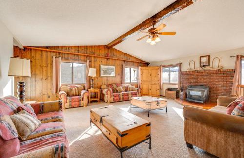 Estes Park House | 3 Mi to Rocky Mtn National Park Estes Park Cabin!