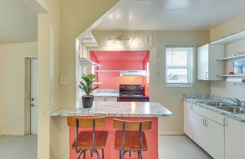 Downtown Hollywood House | 3 Mi to Sand: Move-In Ready Apt Off Hollywood Blvd