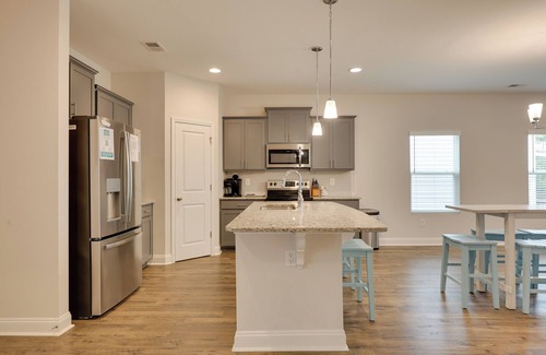 Ocean Isle Beach House | 3 Mi to Sand & Surf: Ocean Isle Beach Retreat!