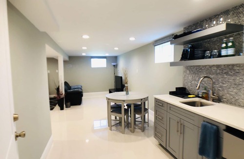 Bayonne Apartment | 3 Min walk to train station - 45 Mins to World Trade Center by train.