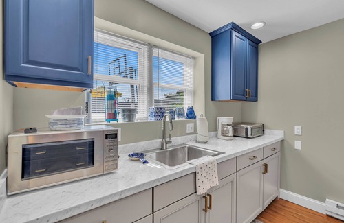 Seaside Heights House | 3 mins to beach! Bayview, 5 beach tags, plenty of space, outdoor shower, firepit