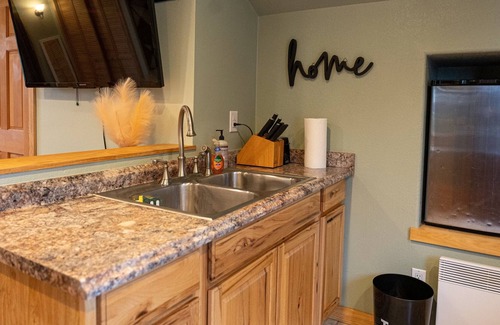 Mount Vernon Apartment | 3 minutes to Tulip’s Field cozy guesthouse