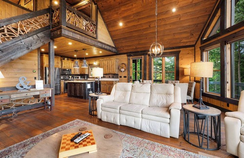Blue Ridge Cabin | 3 Peaks & Treehouse - 10 Minutes From Downtown