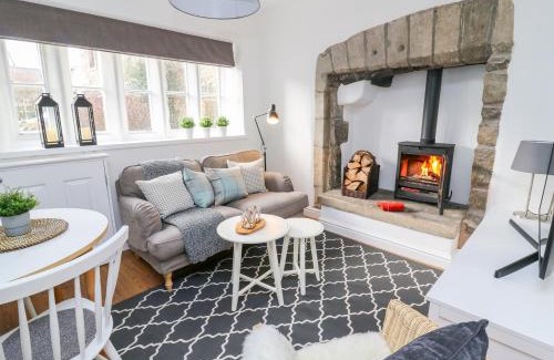 Whalley House | 3 Poole End