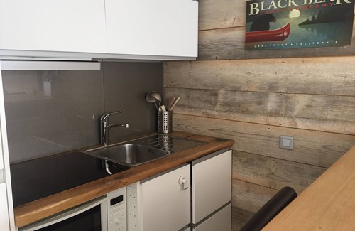 Val-d'Isere Apartment | 3 room apartment (6 persons) at the foot of the slopes with beautiful views