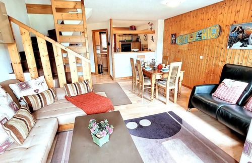 Les Gets Apartment | 3-room apartment at the slopes with parking and WiFi