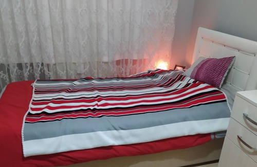Bagcilar Apartment | 3-room Apartment. Close to park, Hospital, Walkway and transportation