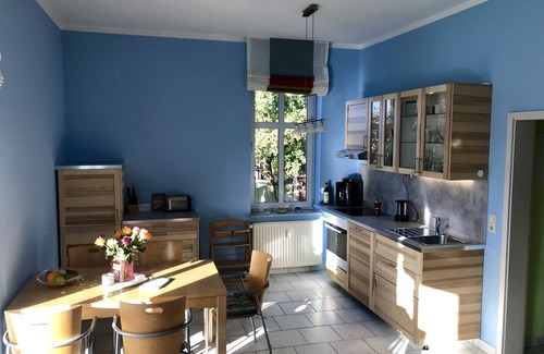 Sassnitz Apartment | 3 room apartment in old town villa of Sassnitz with sea view