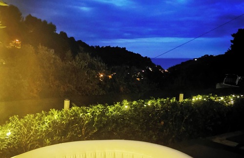 Menton House | 3-room apartment of 80 m2 in a villa with 70 m2 of terrace/garden + jacuzzi