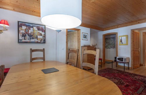 Val-d'Isere Apartment | 3-room apartment with terrace, fireplace, parking, and WiFi in Val-d'Isère