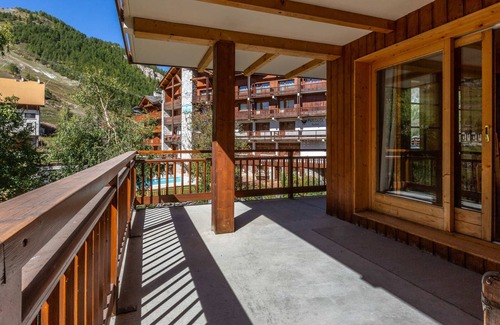 Val-d'Isere Apartment | 3-room apartment with terrace, fireplace, parking, and WiFi in Val-d'Isère
