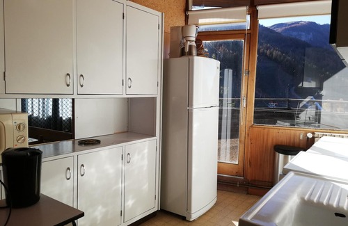 Pra Loup Apartment | 3 Rooms 8 Pers. South/West with Terrace and Piste Views
