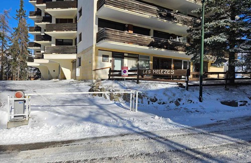 Pra Loup Apartment | 3 Rooms 8 Pers. South/West with Terrace and Piste Views