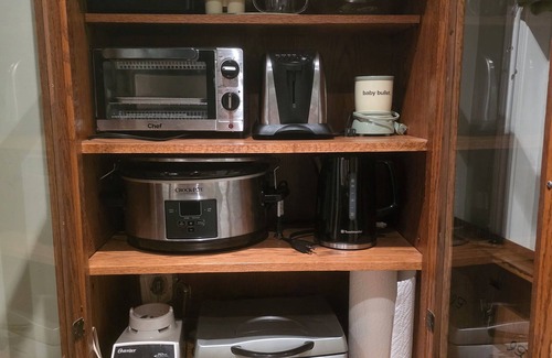 Hamilton House | 3 rooms at 150 Leinster : a home away from home