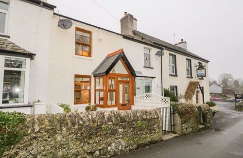Bardsea Cottage | 3 SCHOOL VIEW, pet friendly, country holiday cottage in Ulverston