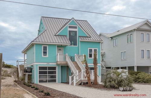 Topsail Beach House | 3 Sea Men & A Lady - Custom 3BR Oceanfront Home with Luxury Details