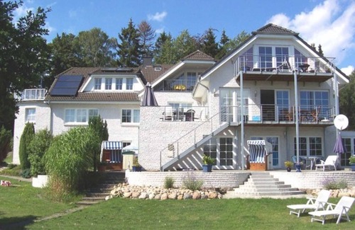 Sierksdorf Apartment | 3-space; VO 4 - Guesthouse Vogelsang