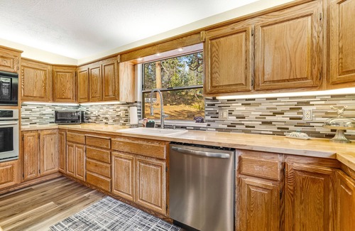 Arnold House | 3-story home w/private pool table, game room, heated pool, private lake access