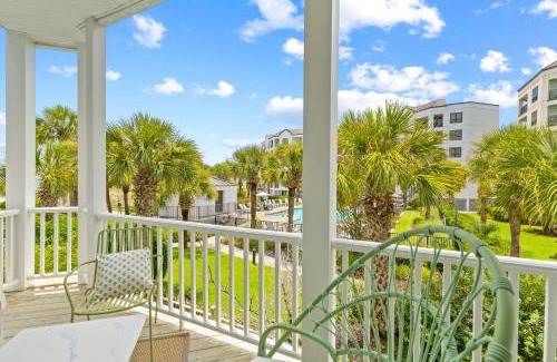 Isle of Palms Apartment | 3 Summer Dunes - Classic Ocean View Beach House!