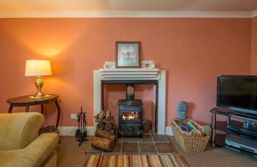 Dinas Cross House | 3 Tower Hill