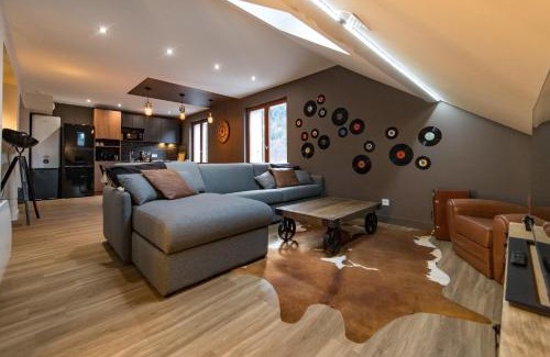 Orelle Apartment | 3 Vallées & epic cols 4 to 6 guest stay