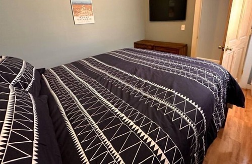 Sherman Station House | 30 Minutes from Baxter State Park. Cozy home located minutes from the ITS trails
