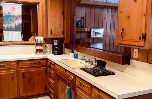 Ponderosa House | 30% OFF 7200 ft Sequoian - Large Family, Trail of 100 Giant, Sequoias, Rivers