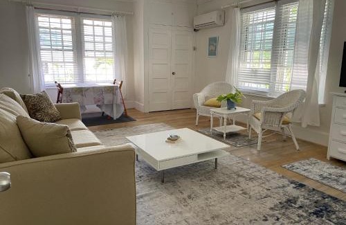 Nassau Apartment | 30 Sec Walk to Beach