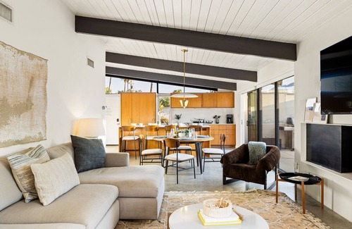 Racquet Club Estates House | 30+ Stay! Gorgeous Home W/Pool/Spa/Mtn Views