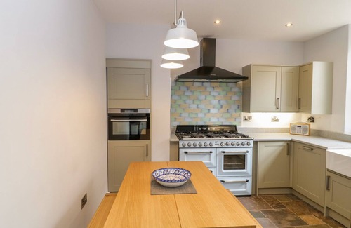 Watchet Cottage | 30 WEST STREET, pet friendly, character holiday cottage in Watchet
