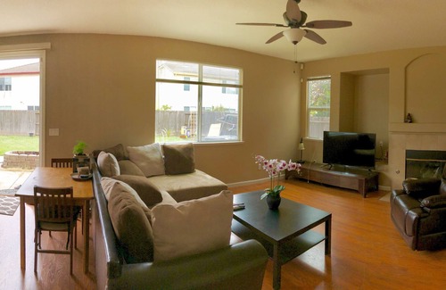 Modesto House | 3000+ Sq. ft Spacious & Quiet House in Modesto