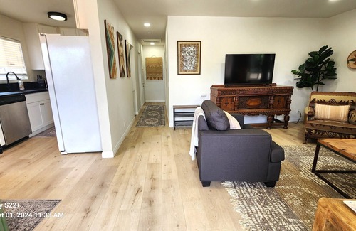 Highland Park Apartment | 302 Branch unit An