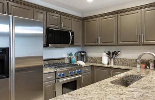 Edwards Apartment | 306 Aspenwood Lodge