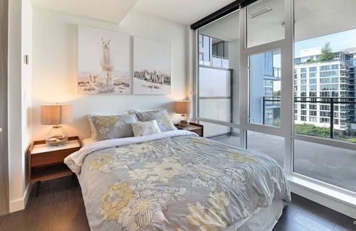 Golden Village Apartment | {30Days+ Rental} ZODIAC GARDEN - Luxury, Comfort & Convenience
