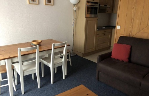 Eaux-Bonnes Apartment | 30m from ski slopes, 3rd floor, view ski slopes, balcony, tv, 29m², Gourette
