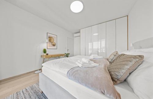 Nivy Apartment | 30th floor - City view from the heart of Bratislava EUROVEA