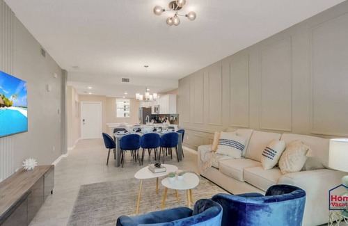 Kissimmee Apartment | 3151-204 · Serene Condo & Lake View - 10 Minutes from Disney