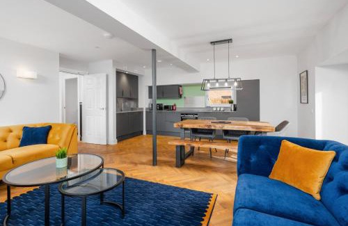 Dunfermline Apartment | 316 Reids Corner - by StayDunfermline