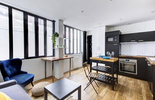 Quartier de la Folie-Mericourt Apartment | 318 Suite Pivert - Superb apartment in Paris